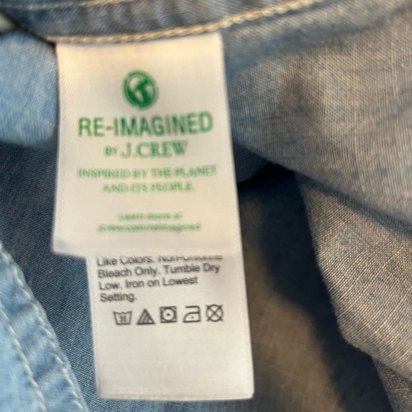 J. Crew Classic Chambray popover. Size 10 - Picture 4 of 5